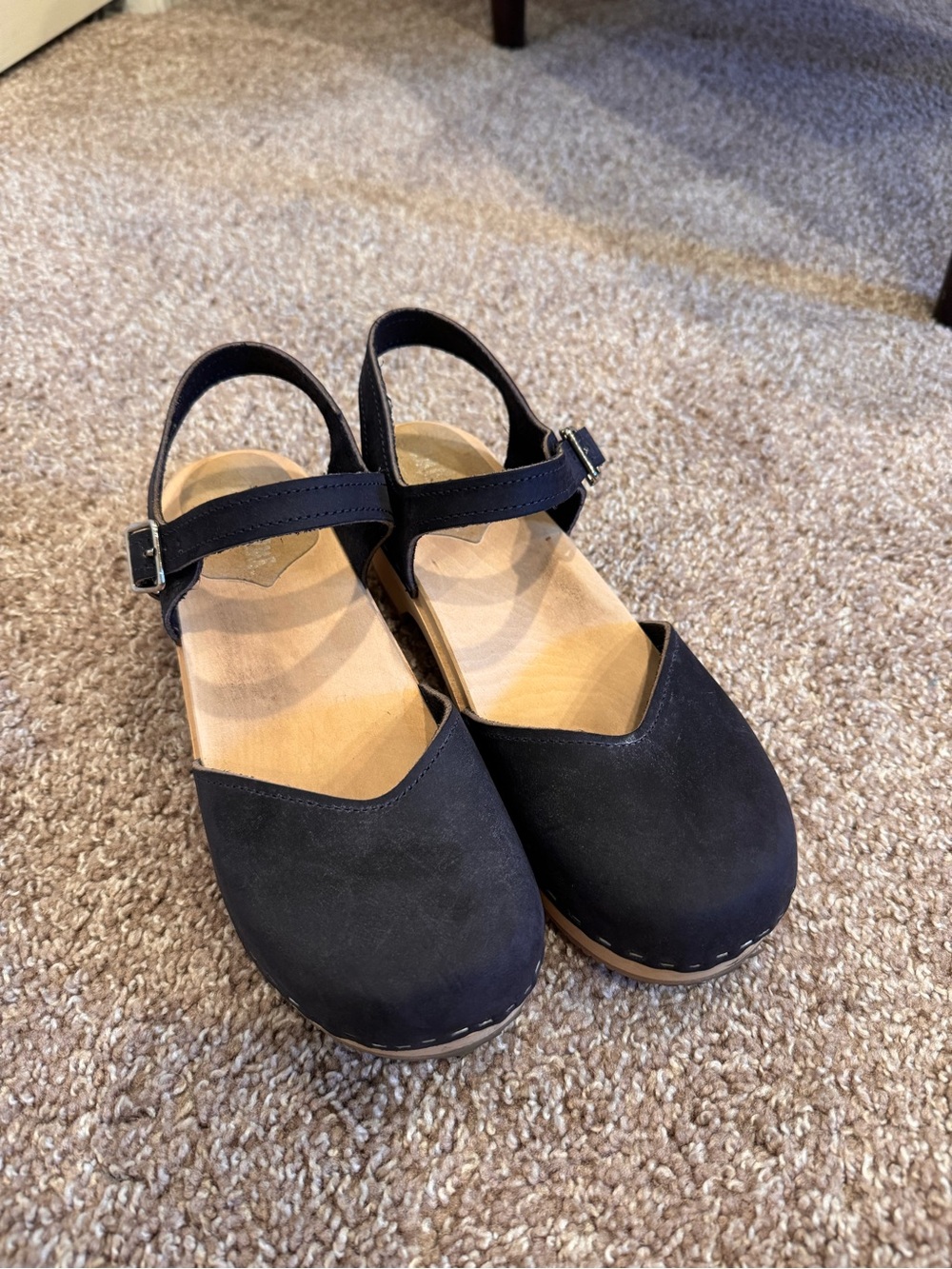 Sandgrens Women's Size 39 Navy Slingback Clogs